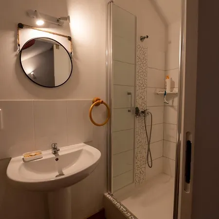 De La Gare - Le * Plessé