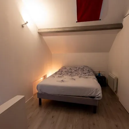 De La Gare - Le * Plessé