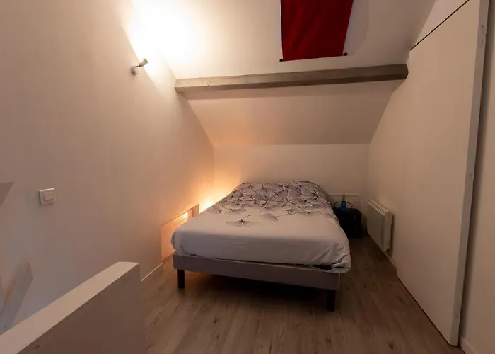 De La Gare - Le * Plessé